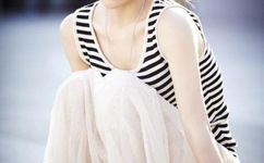 BL跪趴灌满大臀缝